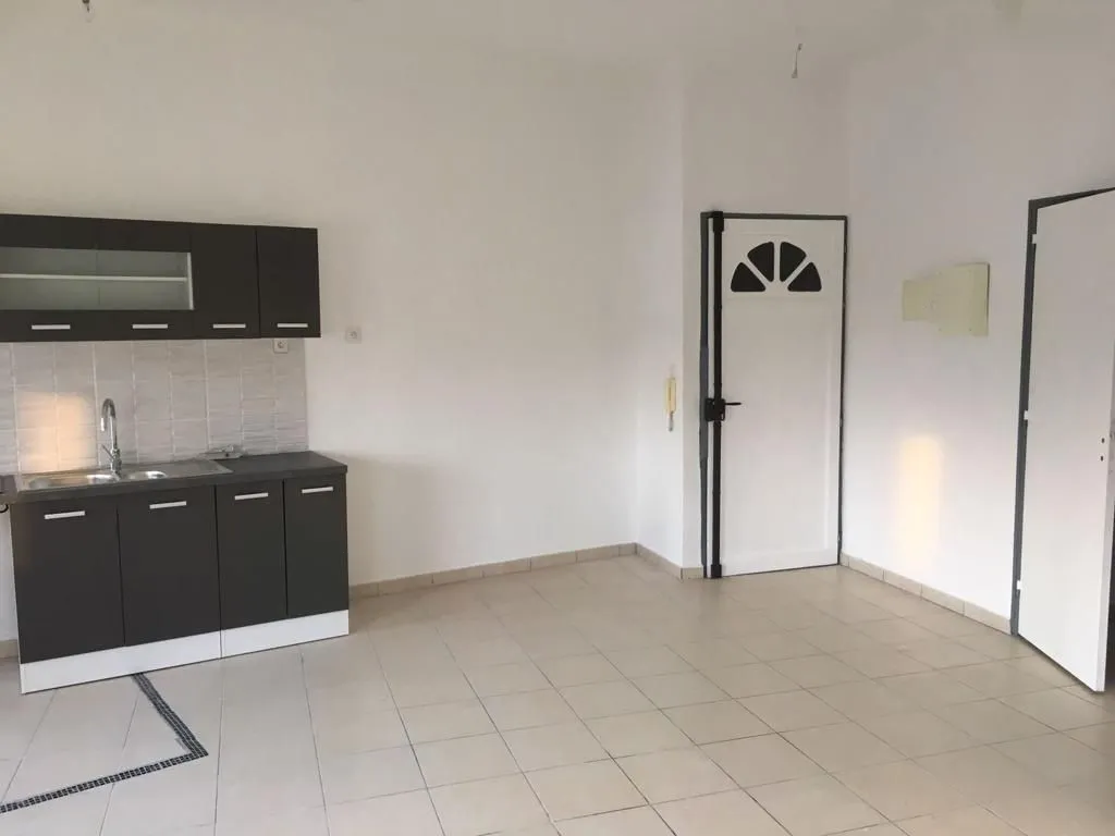 Location Marseille Appartement 69a6966418e9