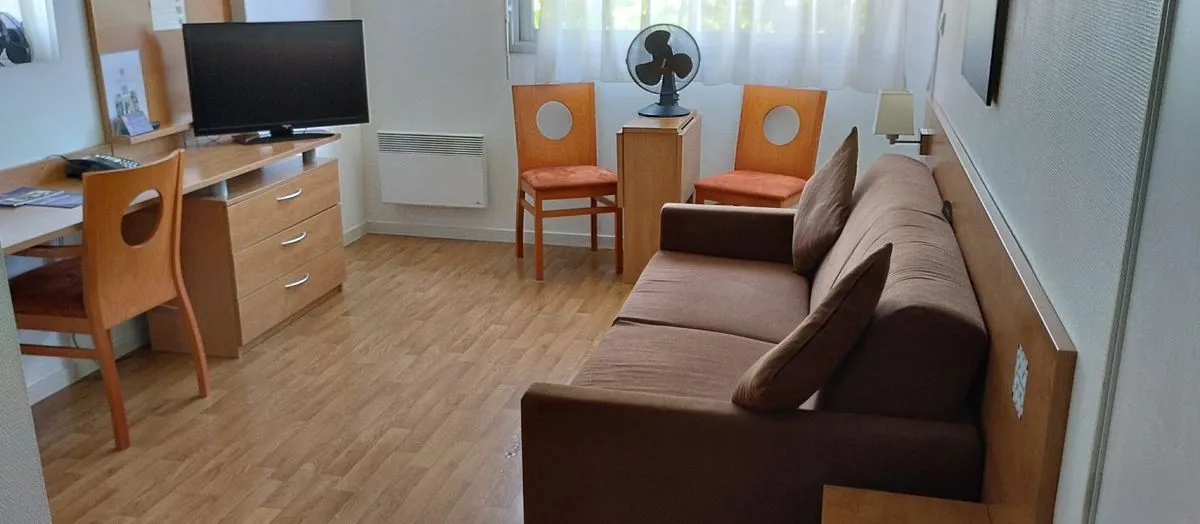 Location Rennes Appartement 69a69883ca81