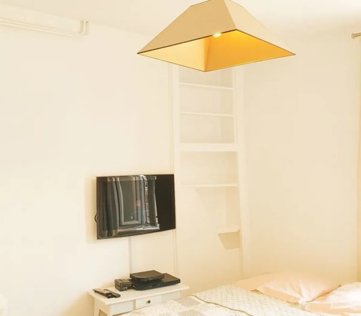 Location Paris Appartement 69a740465dcf