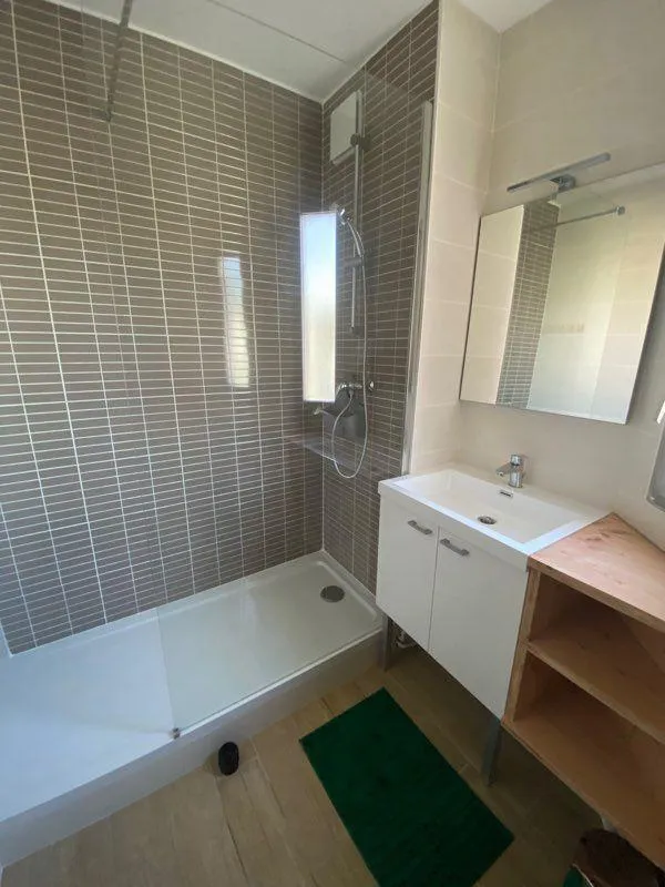 Location Bordeaux Appartement 69a840b50e5a