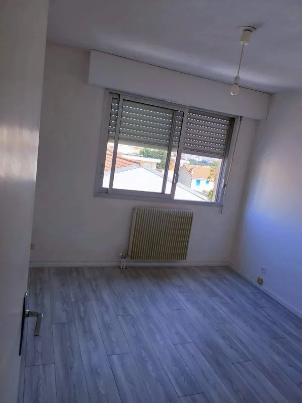 Location Clermont-Ferrand Appartement 69a8a67972cb