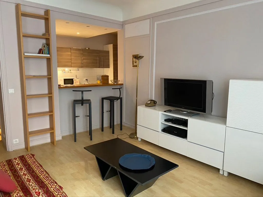 Location Paris Appartement 69a8aaa35190