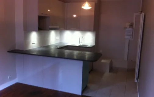 Location Paris Appartement 69a8aaba4783