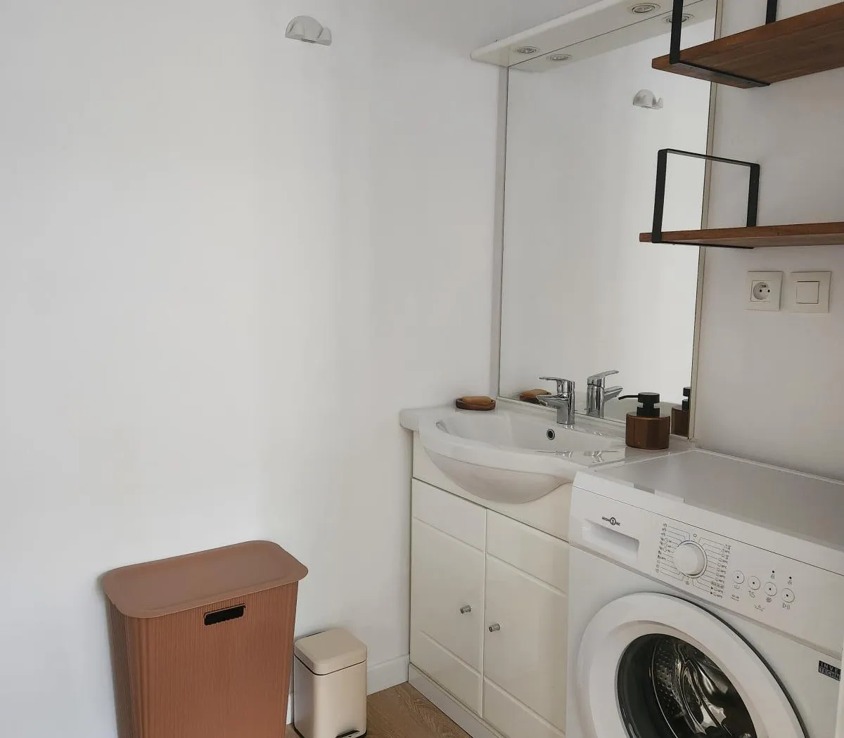 Location Sainte-Luce-sur-Loire Appartement 69a97f3bd849