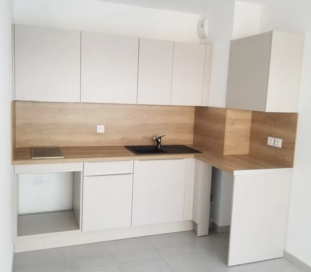 Location Nice Appartement 69a9e42a4182