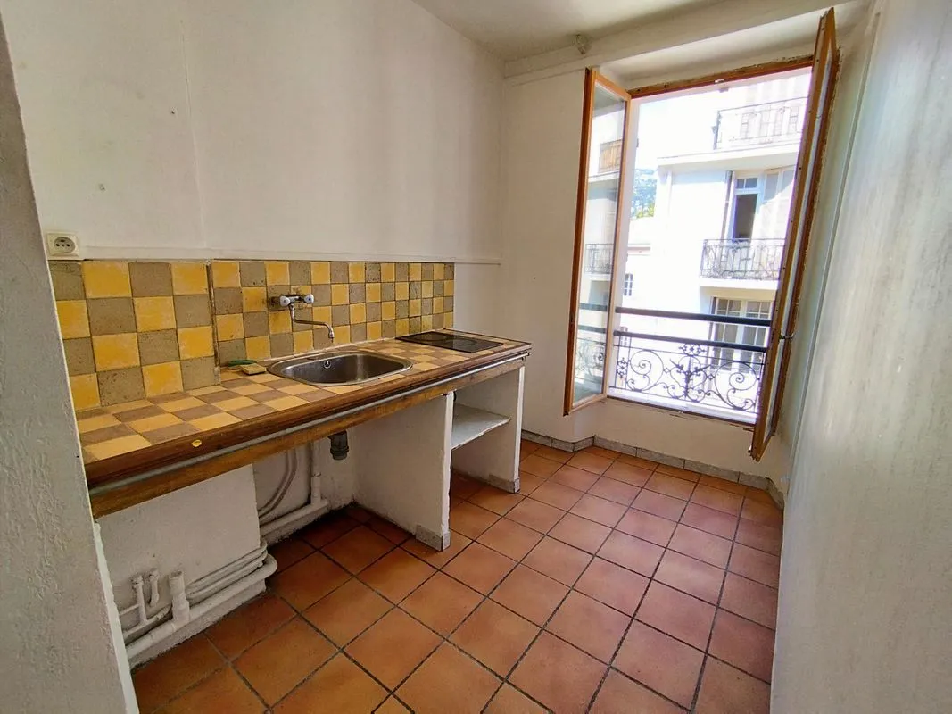 Location Toulon Appartement 69a9e8df8250