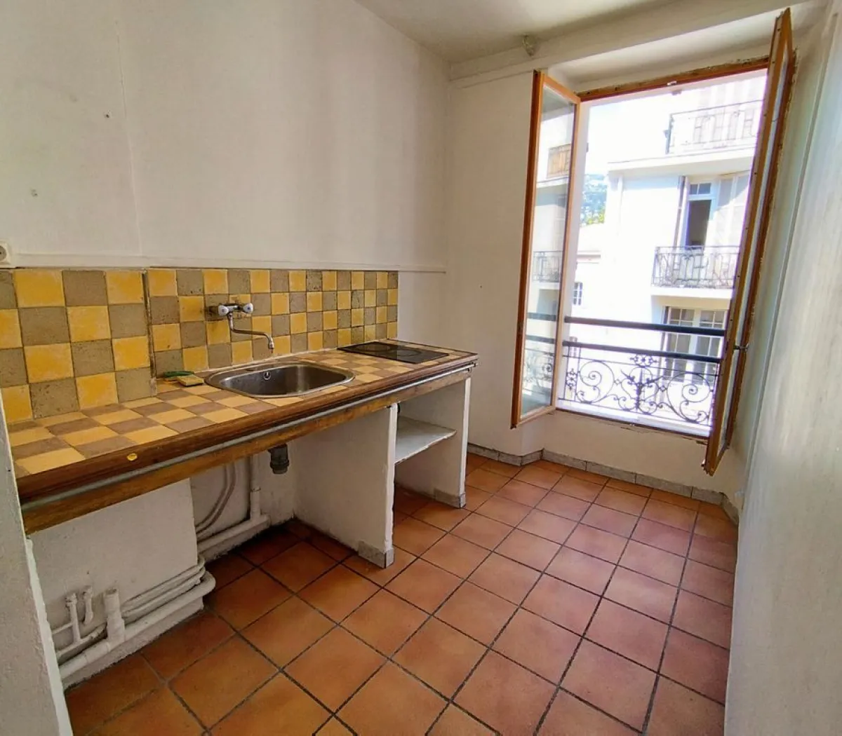 Location Toulon Appartement 69a9e8df8250
