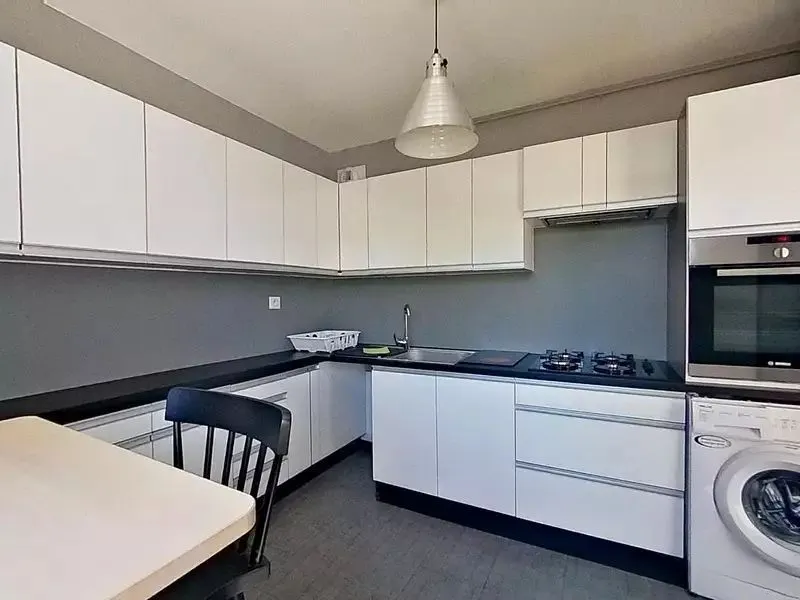 Location Ivry-sur-Seine Appartement 69ab4100733a