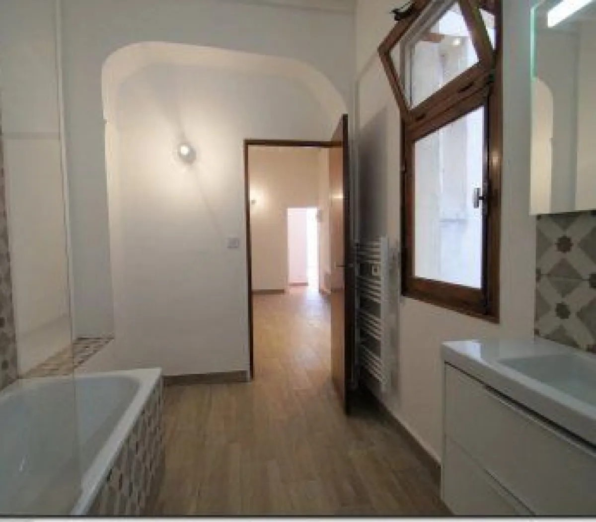 Location Aix-en-Provence Appartement 69ab410eed97
