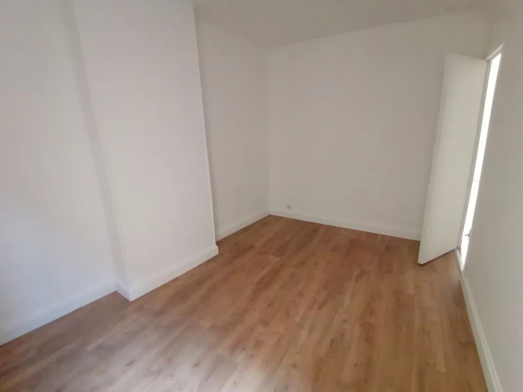 Location Paris Appartement 69ab42e88c6b