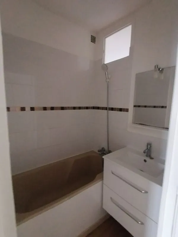 Location Paris Appartement 69ab42e88c6b