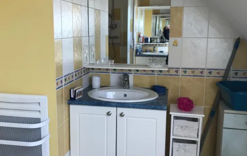 Location Trélazé Chambre 69ad7ad152b5