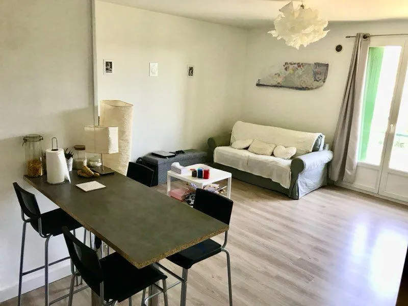 Location Aix-en-Provence Appartement 69aea5f660a0