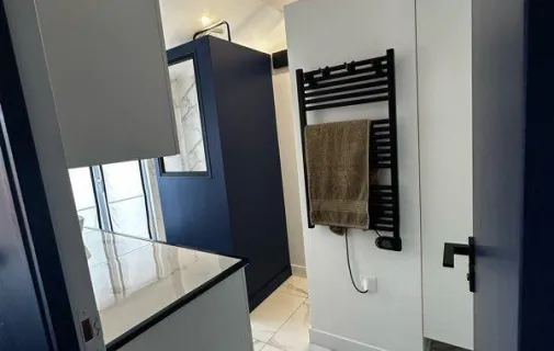 Location Suresnes Appartement 69b0245466f0