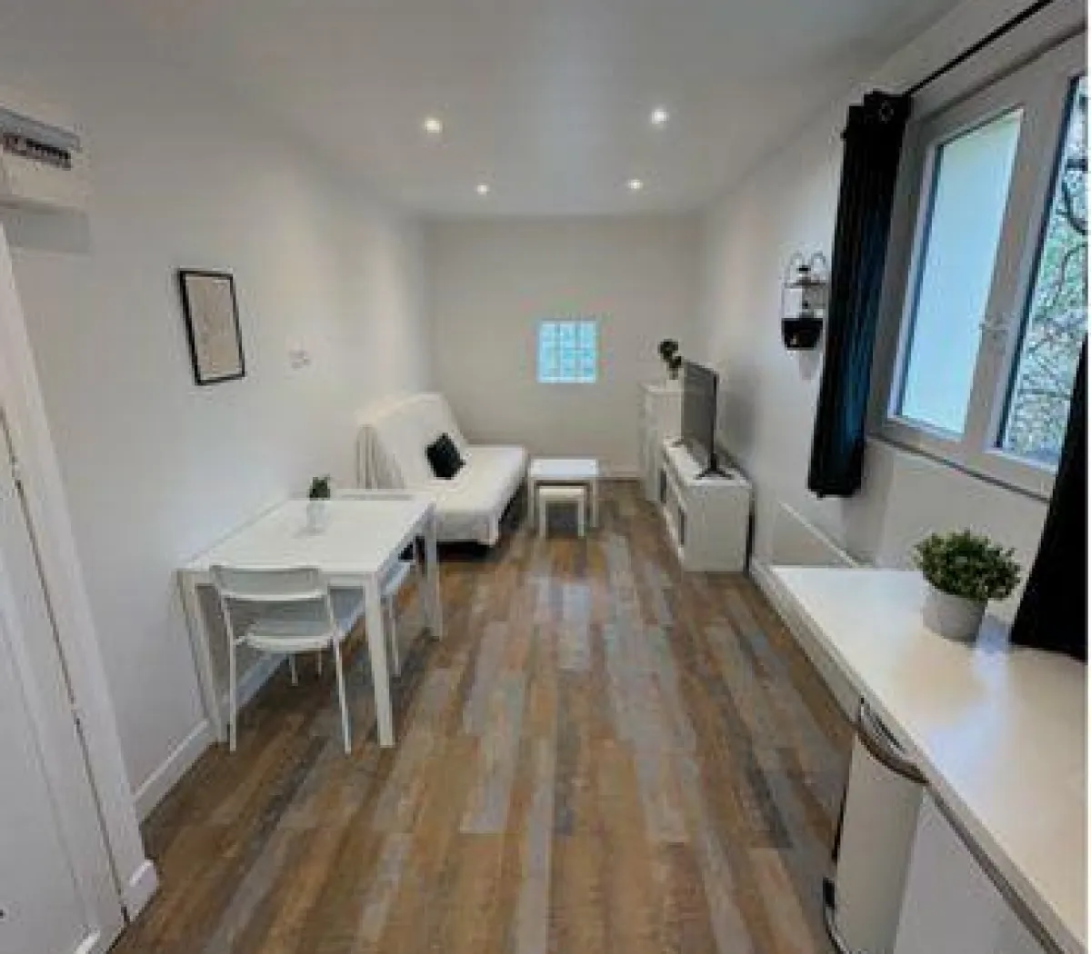 Location Bagnolet Appartement 69b297367335