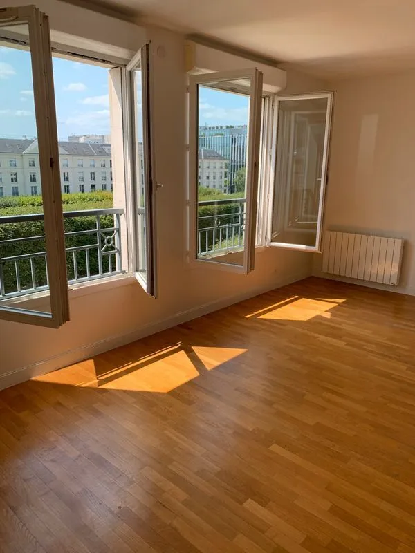 Location Issy-les-Moulineaux Appartement 69b4496d9f8f