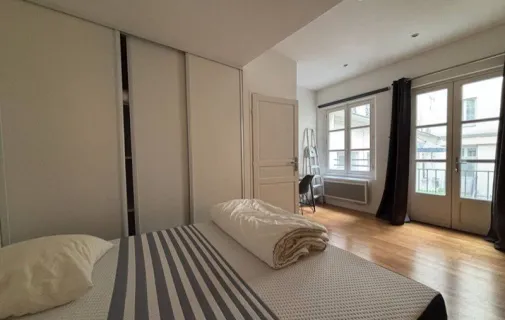 Location Paris Appartement 69b5dce52100