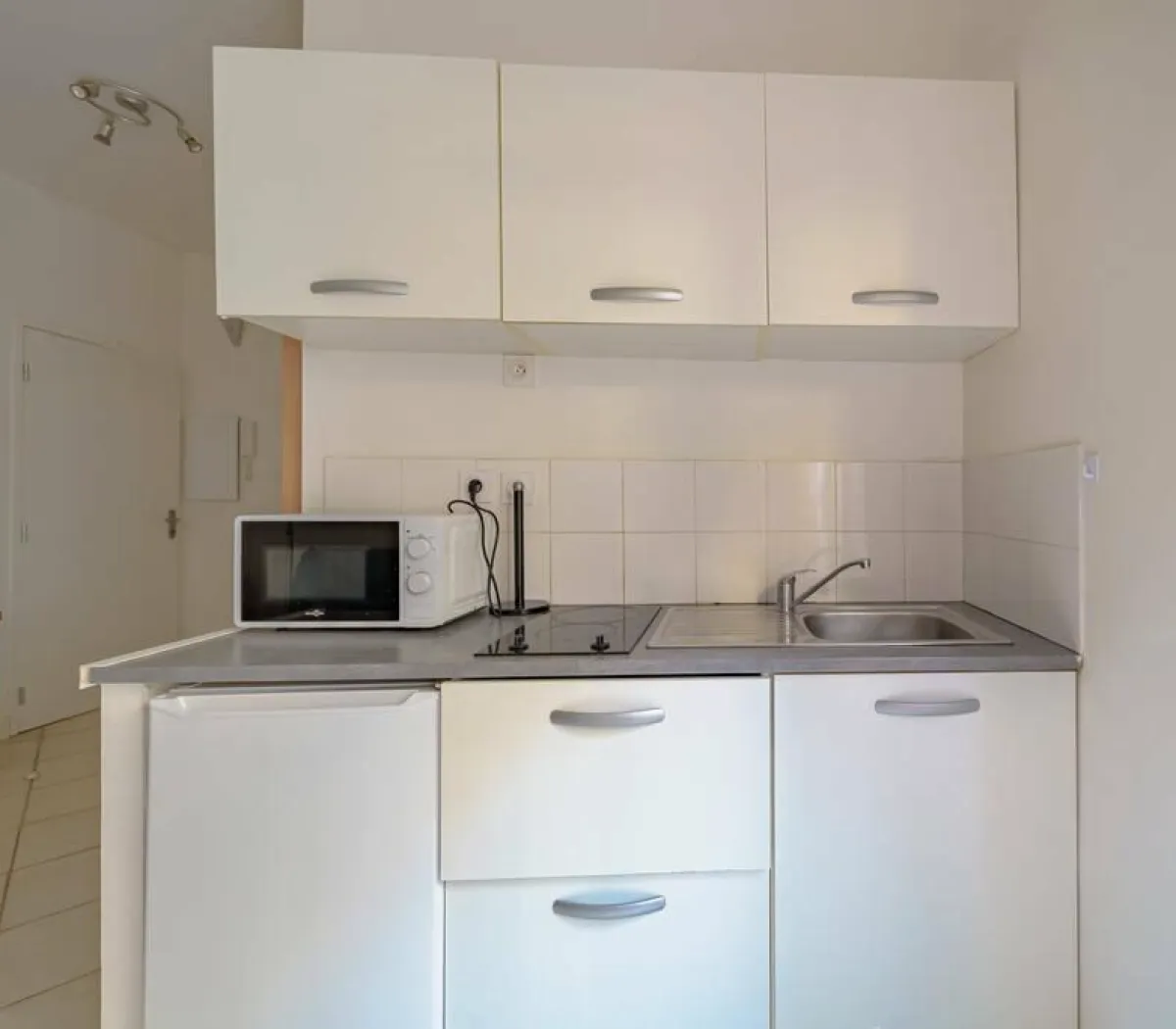 Location Marseille Appartement 69b7e4a82302