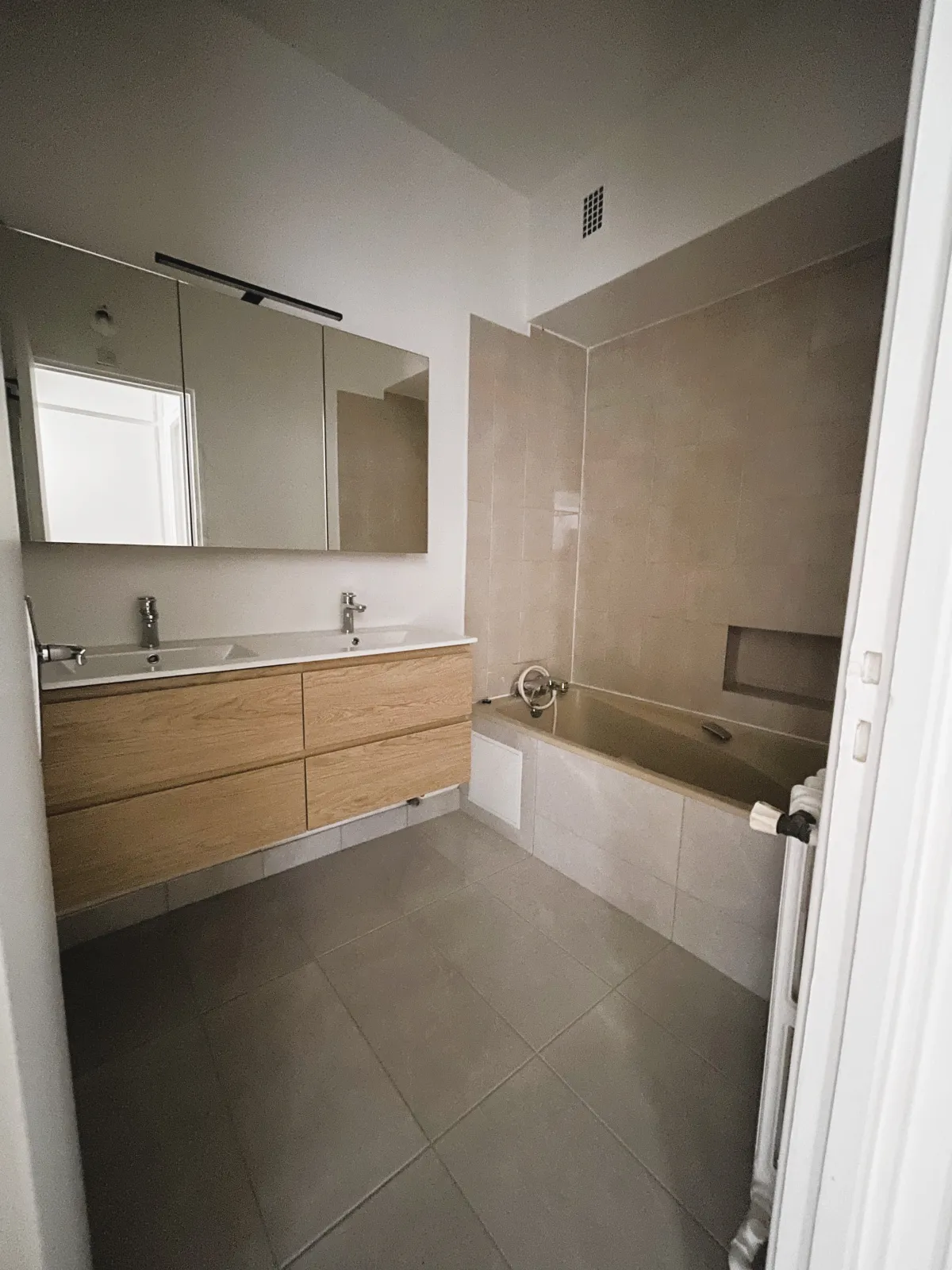 Location Sèvres Appartement 69b86aaa390e