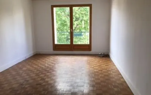 Location Montreuil Appartement 69b9c69383e1