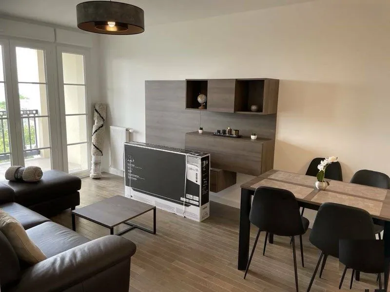 Location Puteaux Appartement 69b9cd3d5677