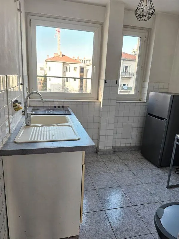 Location Villeurbanne Appartement 69ba9db5274e