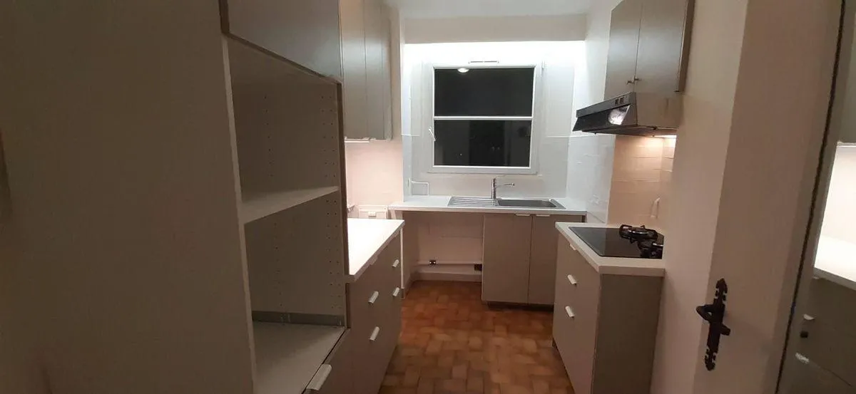 Location La Garenne-Colombes Appartement 69bbb6bbabff