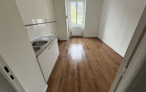 Location Le Chambon-Feugerolles Appartement 69c0df2cdc7e