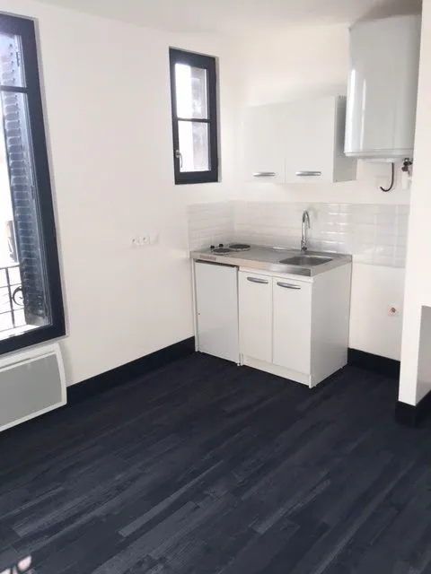 Location Ivry-sur-Seine Appartement 69c3053ea78e