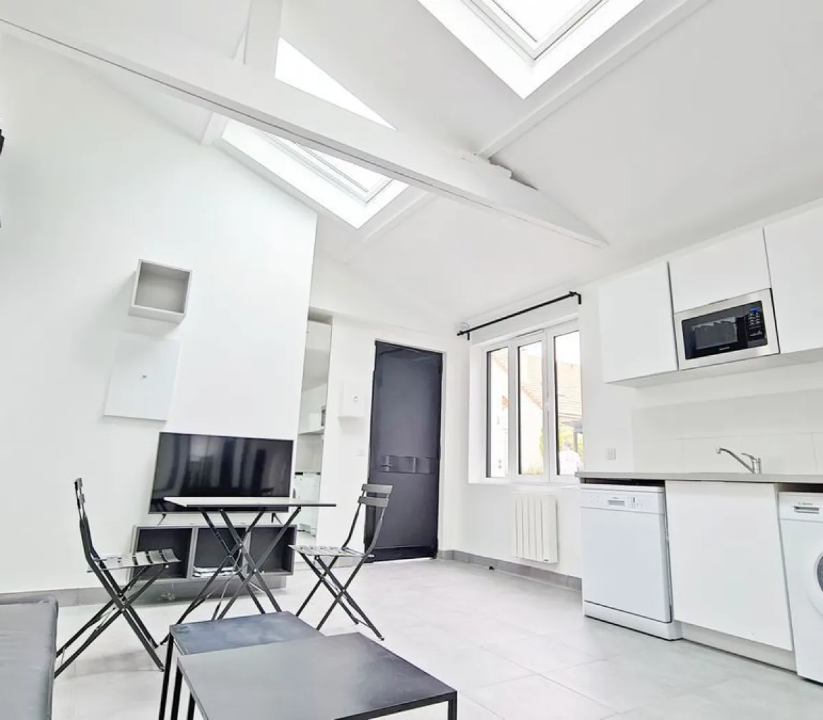 Location Montreuil Appartement 69c30bae42a3