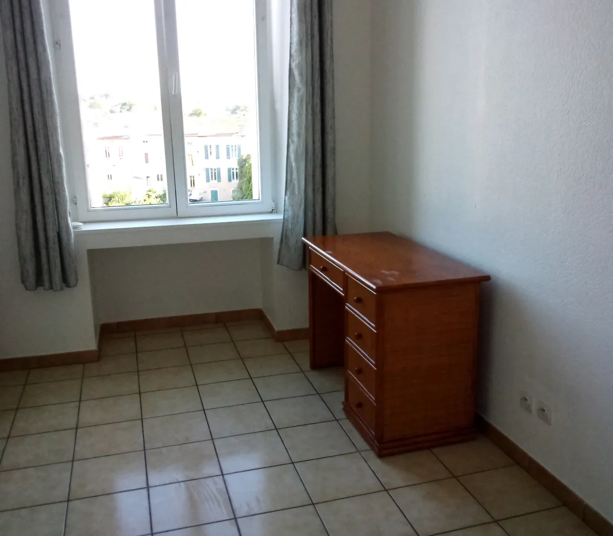 Location Nancy Chambre 69c3fd9d169f
