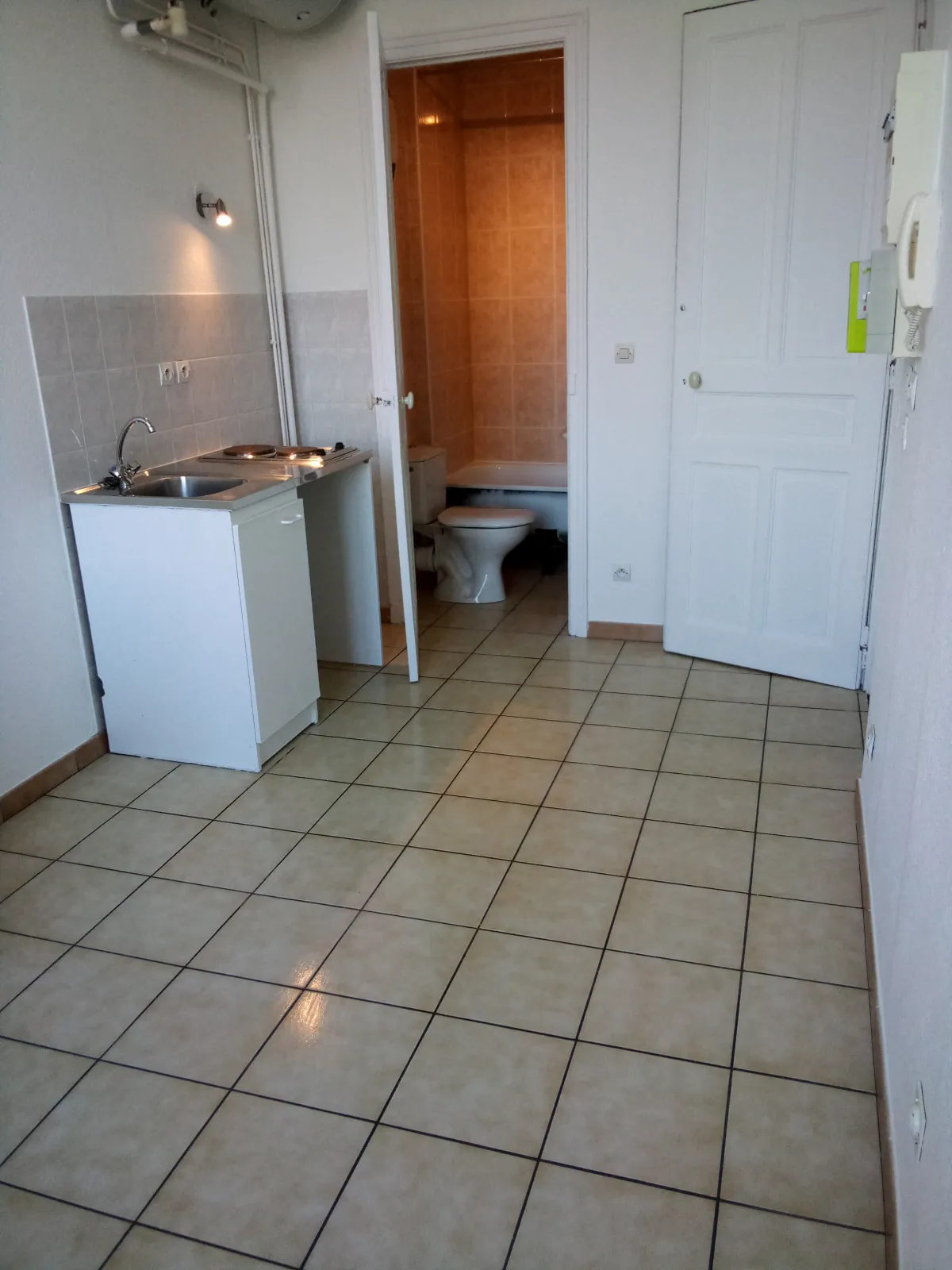 Location Nancy Chambre 69c3fd9d169f