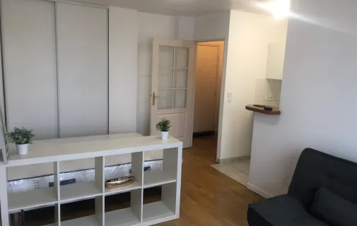 Location Courbevoie Appartement 69c56979b9de