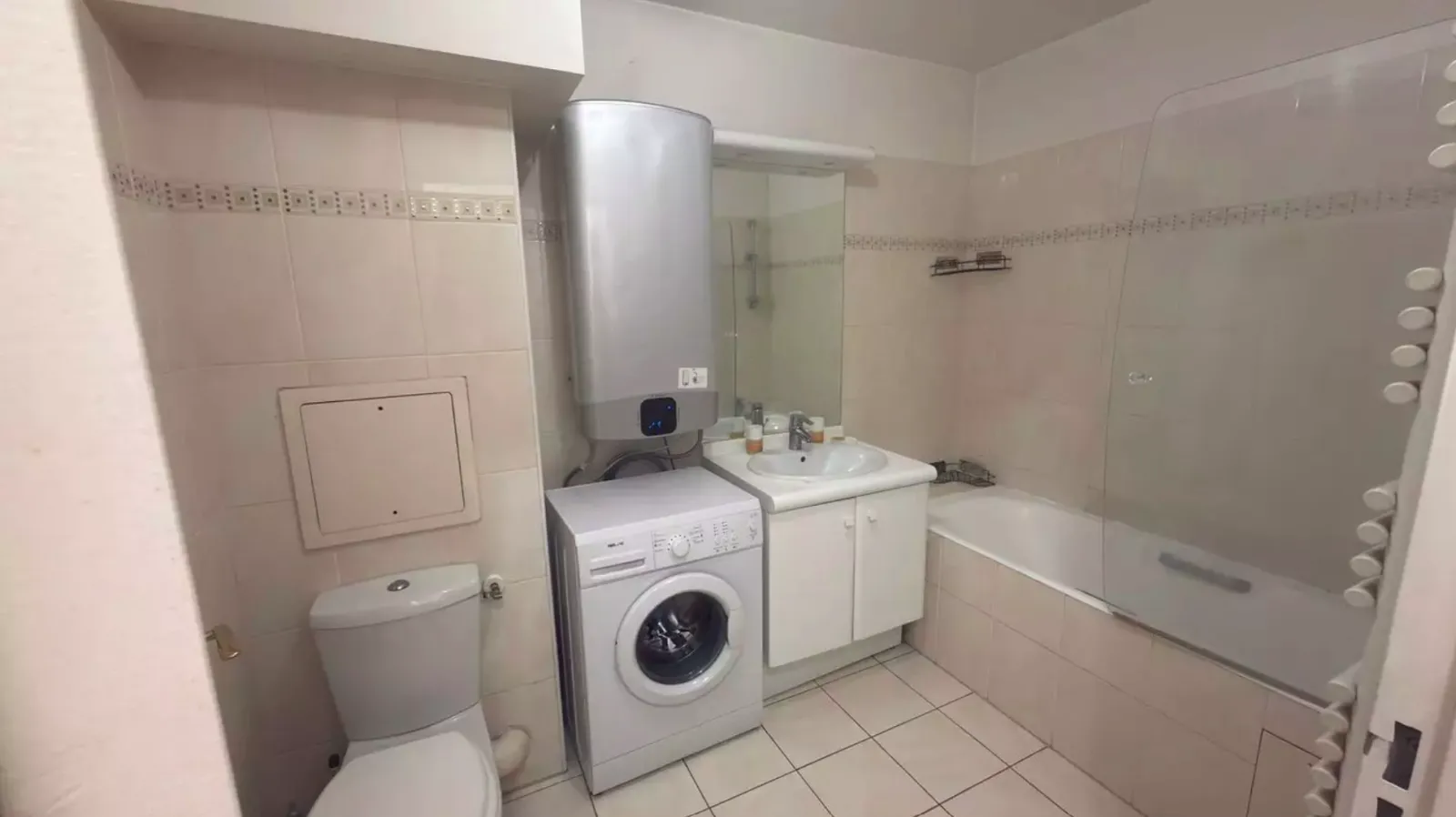 Location Courbevoie Appartement 69c56979b9de