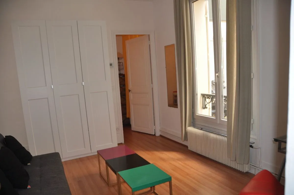 Location Issy-les-Moulineaux Appartement 69c81aaae122