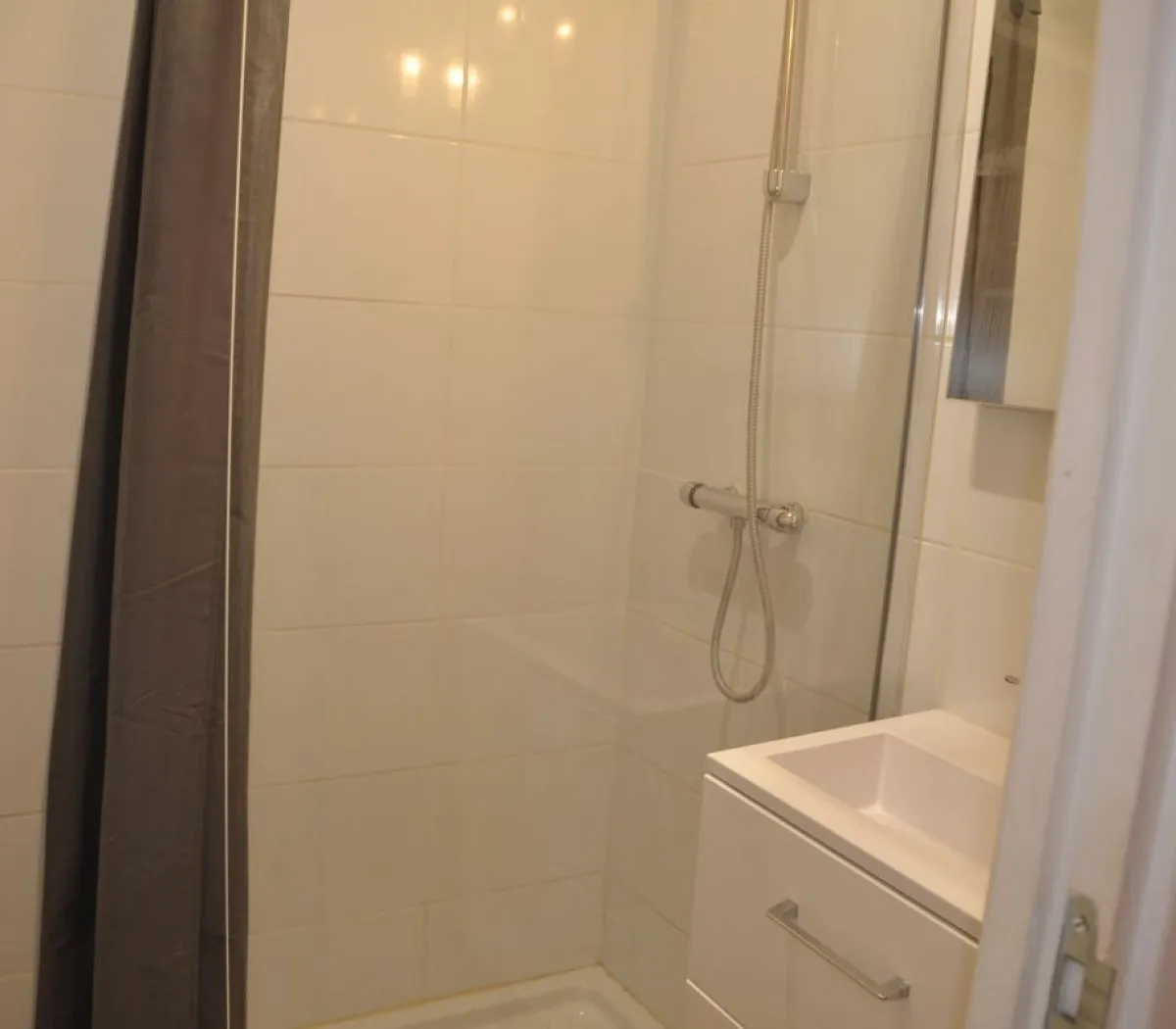 Location Issy-les-Moulineaux Appartement 69c81aaae122