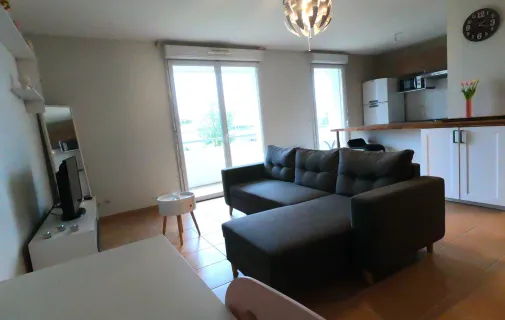 Location La Salvetat-Saint-Gilles Appartement 69c84648ab2d