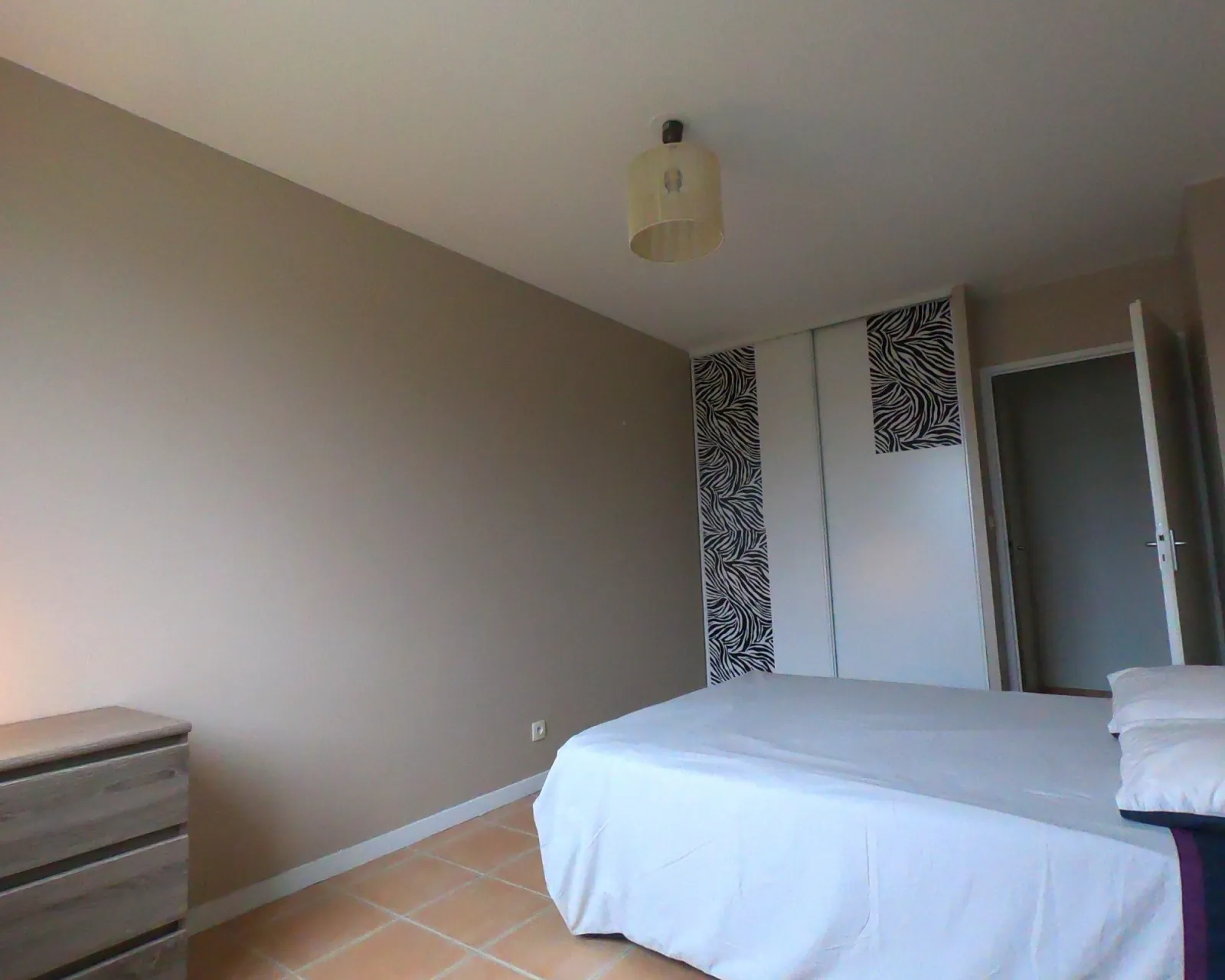 Location La Salvetat-Saint-Gilles Appartement 69c84648ab2d