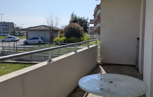 Location La Salvetat-Saint-Gilles Appartement 69c84648ab2d