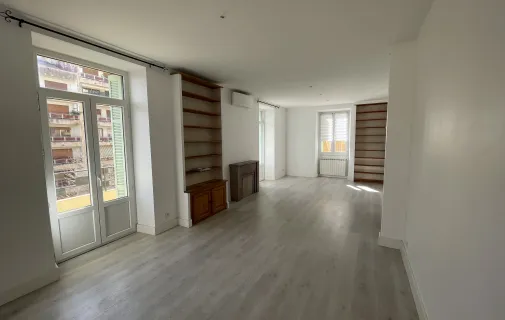 Location Ajaccio Appartement 69c8ee64c123