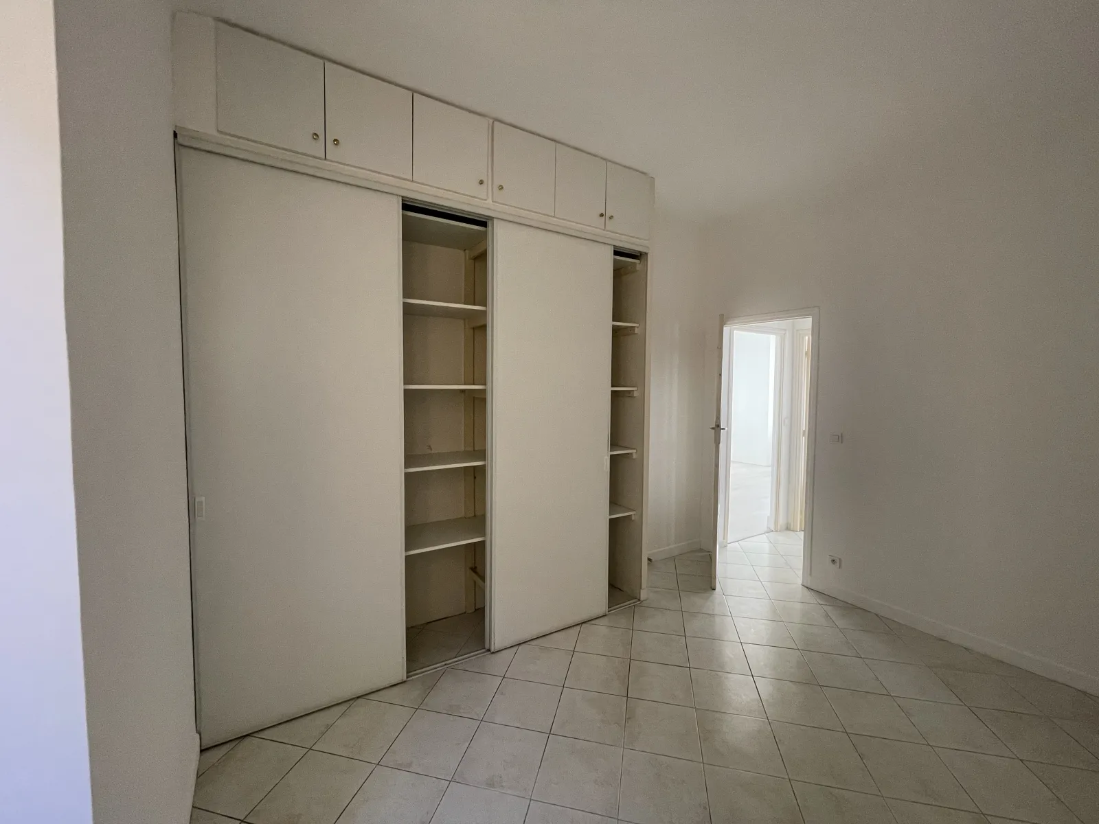 Location Ajaccio Appartement 69c8ee64c123