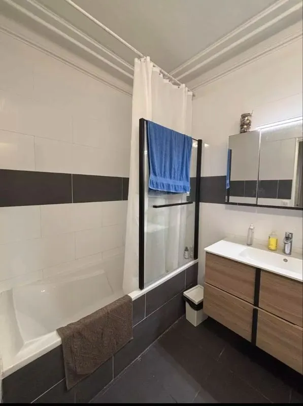 Location Paris Appartement 69c9a7286513