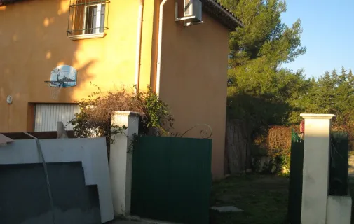 Location Le Beausset Maison 69ca21f36e83