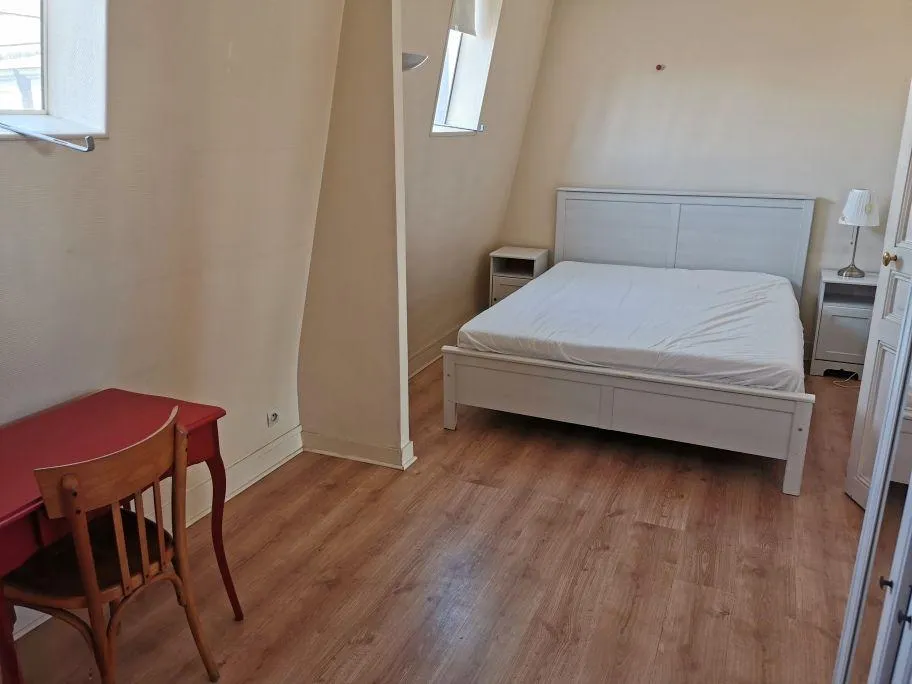 Location Paris Appartement 69cb83e58ba0