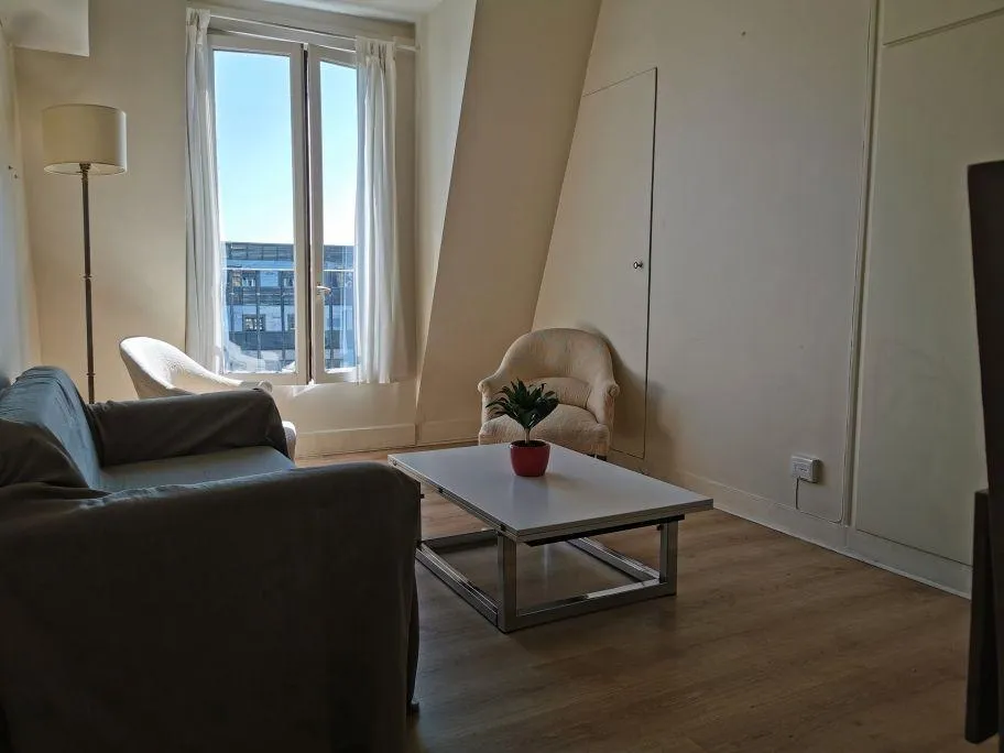 Location Paris Appartement 69cb83e58ba0