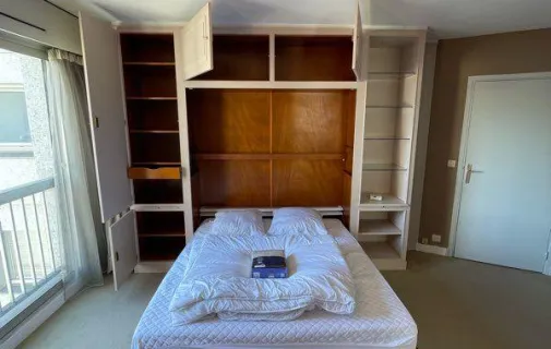 Location Paris Appartement 69cb9337c4c5