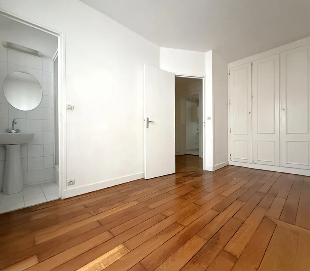 Location Paris Appartement 69cd21e7623e