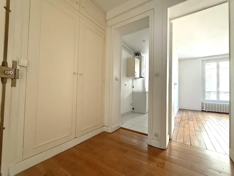 Location Paris Appartement 69cd21e7623e
