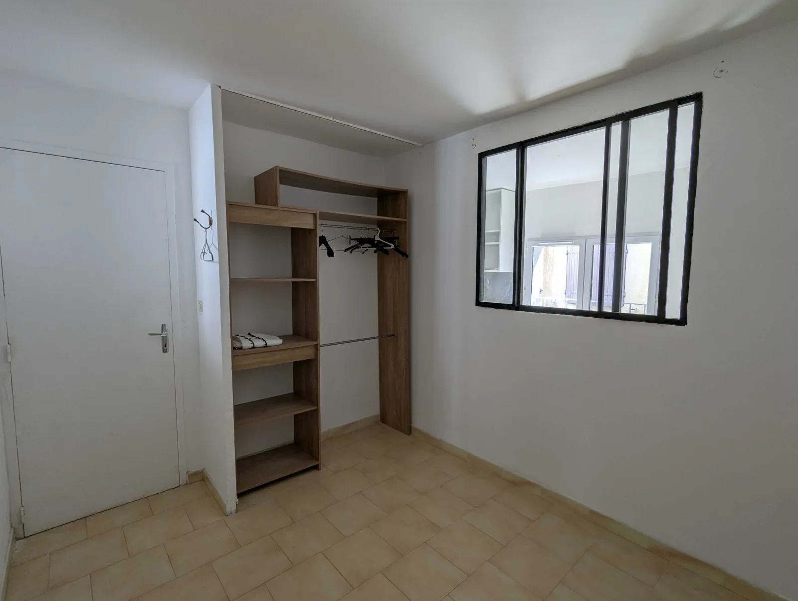 Location L'Isle-sur-la-Sorgue Appartement 69cf8e354d82