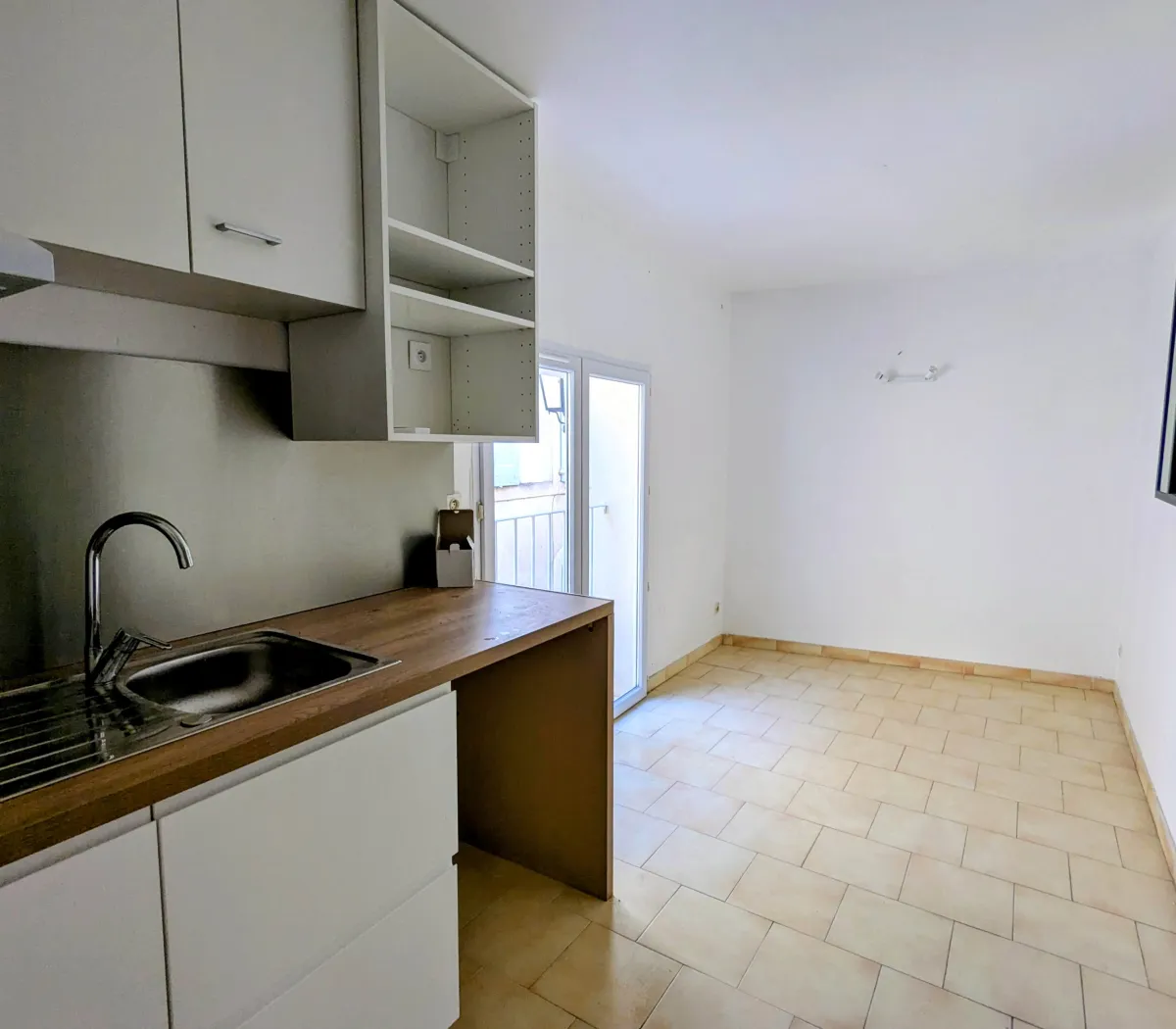 Location L'Isle-sur-la-Sorgue Appartement 69cf8e354d82